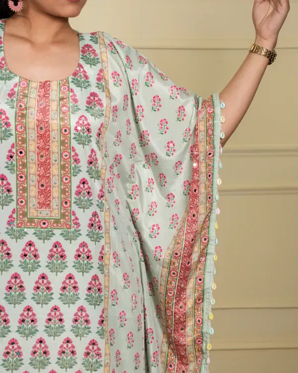 Pastel_Green_Floral_Printed_Kurta_Set_With_Dhoti_Pants_For_Women