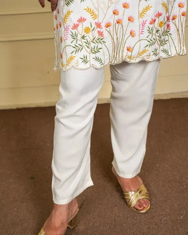 Off_White_Cotton_Silk_Floral_Printed_Kurta_Set_With_Trousers_For_Women