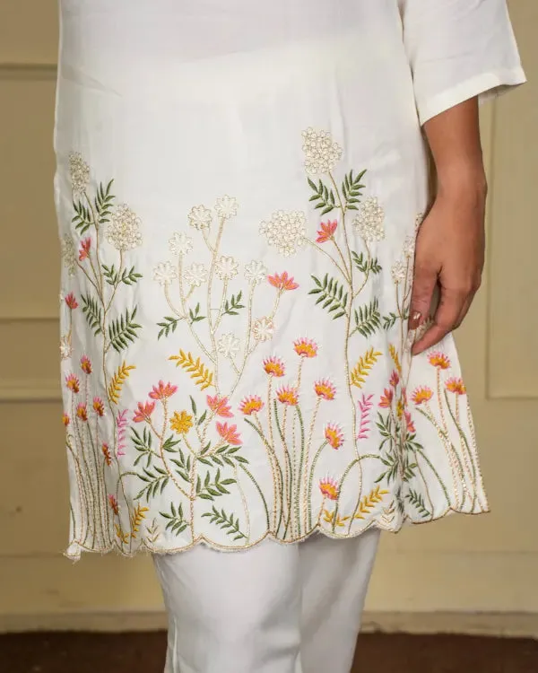 Off_White_Cotton_Silk_Floral_Printed_Kurta_Set_With_Trousers_For_Women