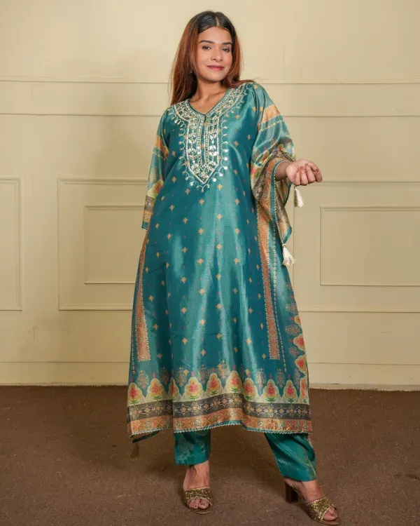 Teal_Silk_Blend_Embroidered_Kurta_Set_For_Women