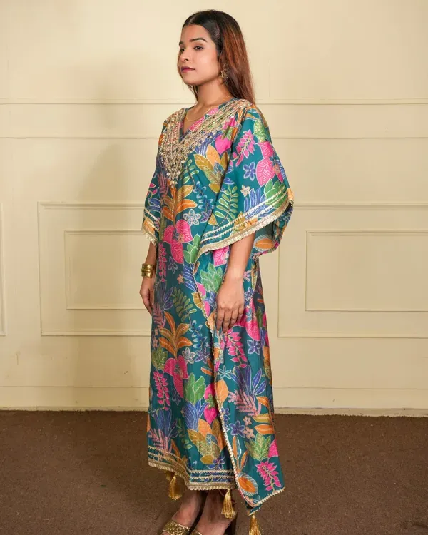 Tropical_Teal_Printed_Kaftan_Set_With_Mirror_Work_For_Women