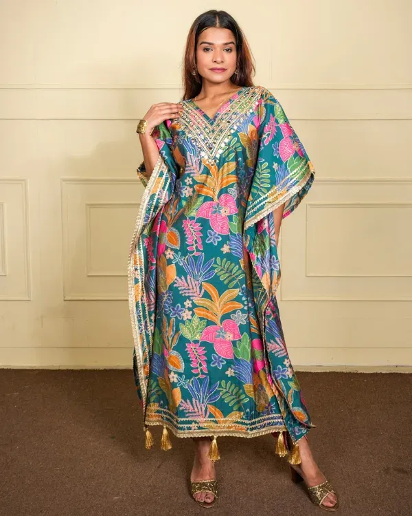Tropical_Teal_Printed_Kaftan_Set_With_Mirror_Work_For_Women