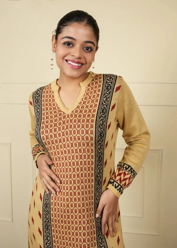 Beige_&_Black_Cotton_Silk_Kurta_Trouser_Woolen_Set_For_Women
