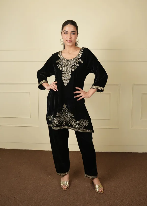 Black_Cotton_Silk_Velvet_Short_Kurti_Pant_Co-Ord_Set_For_Women