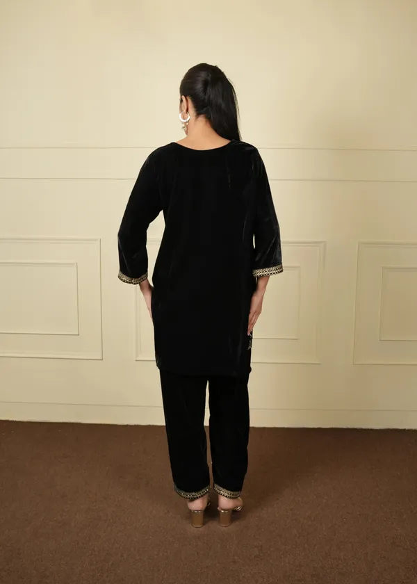 Black_Cotton_Silk_Velvet_Short_Kurti_Pant_Co-Ord_Set_For_Women