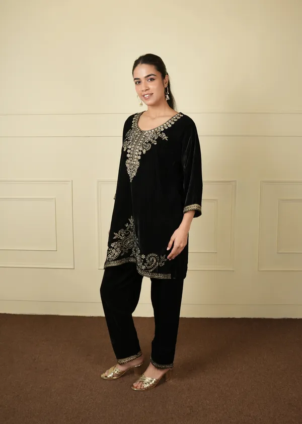 Black_Cotton_Silk_Velvet_Short_Kurti_Pant_Co-Ord_Set_For_Women