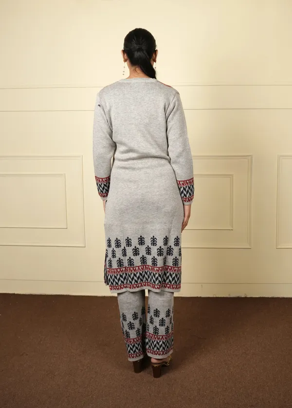 Grey_&_Blue_Cotton_Silk_Kurta_Trouser_Woolen_Set_For_Women