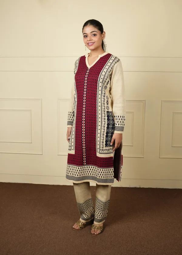Maroon_&_Beige_Cotton_Silk_Kurta_Trouser_Woolen_Set_For_Women