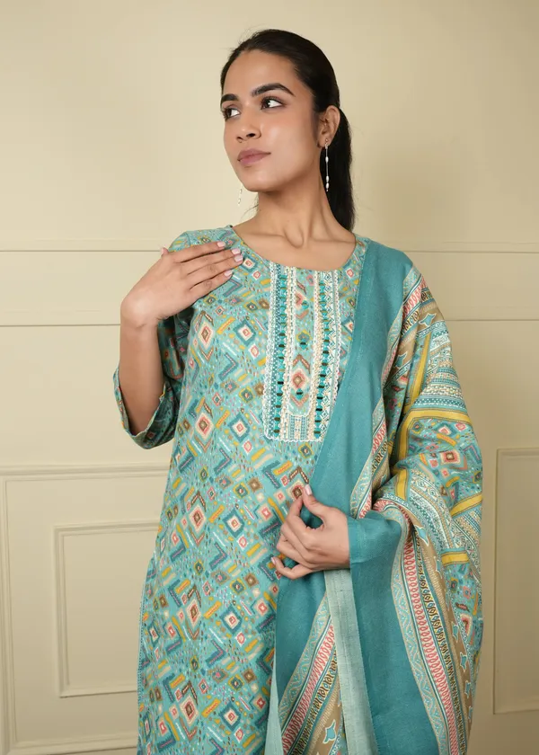 Sky_Blue_Velvet_Stretchable_Pashmina_Kurti_Set_For_Women