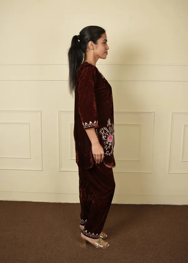Brown_Pashmina_Kurti_Pant_Velvet_Co-Ord_Set_For_Women