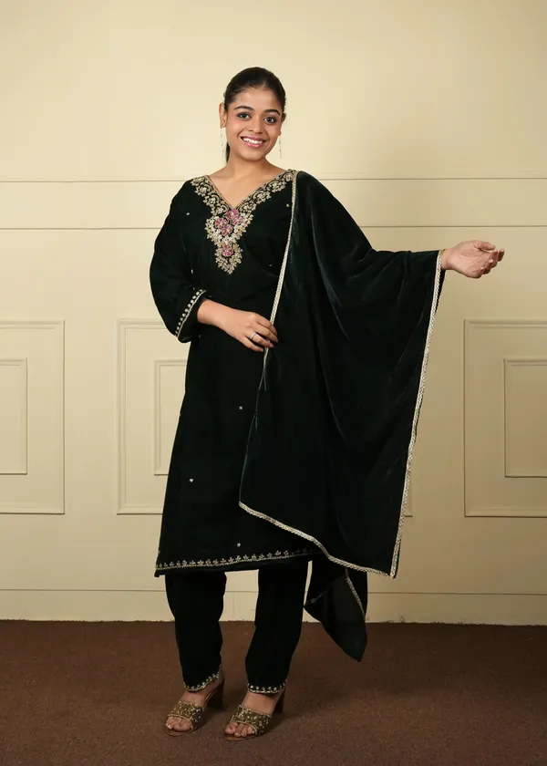 Bottle_Green_Velvet_Kurti_Set_For_Women