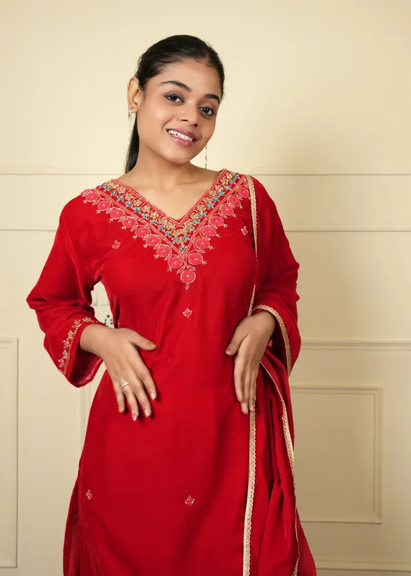 Red_Cotton_Silk_Velvet_Kurti_Set_For_Women
