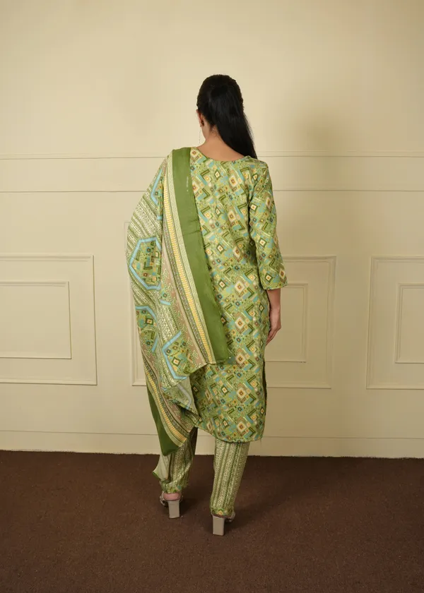 Green_Georgette_Pashmina_Kurti_Set_For_Women