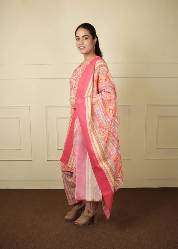 Pink_Gajri_Velvet_Stretchable_Pashmina_Kurti_Set_For_Women