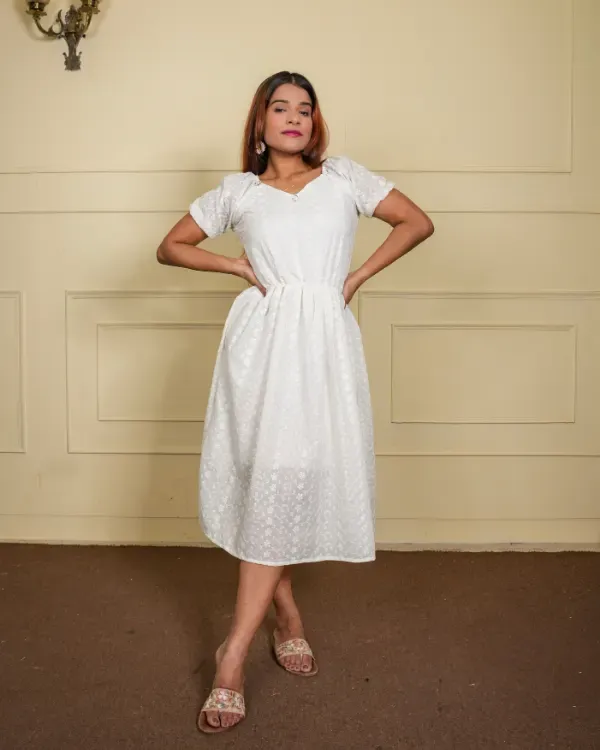 Classic_White_Puff-Sleeve_Midi_Dress_For_Women