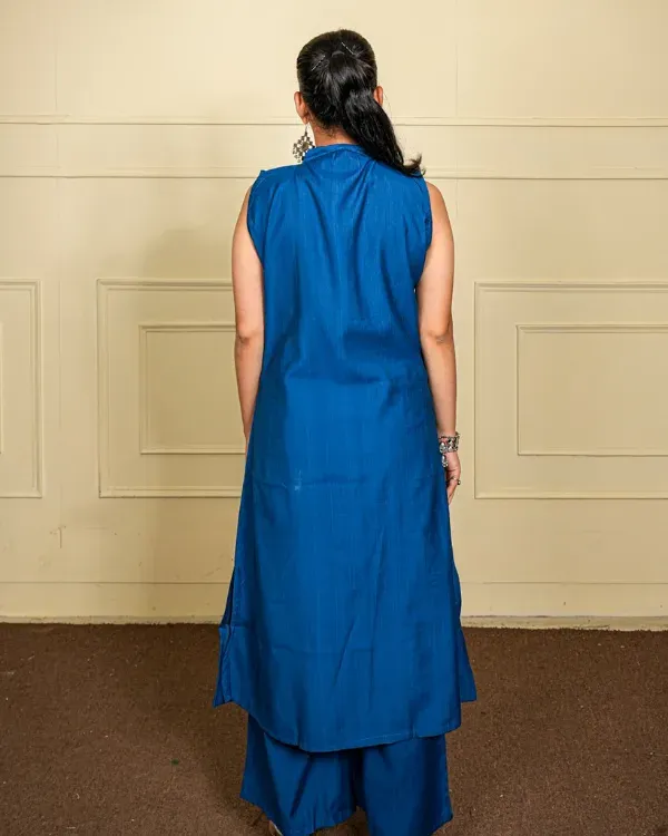 Teal_Blue_Solid_Sleeveless_Co-Ord_Set_With_Minimal_Embroidery_For_Women