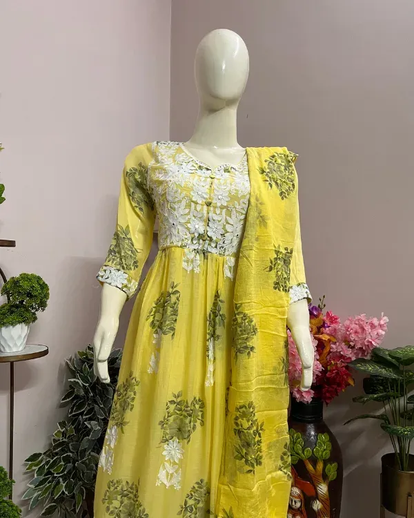 Yellow_Printed_Embroidered_Kurta_Set_With_Matching_Dupatta_For_Women