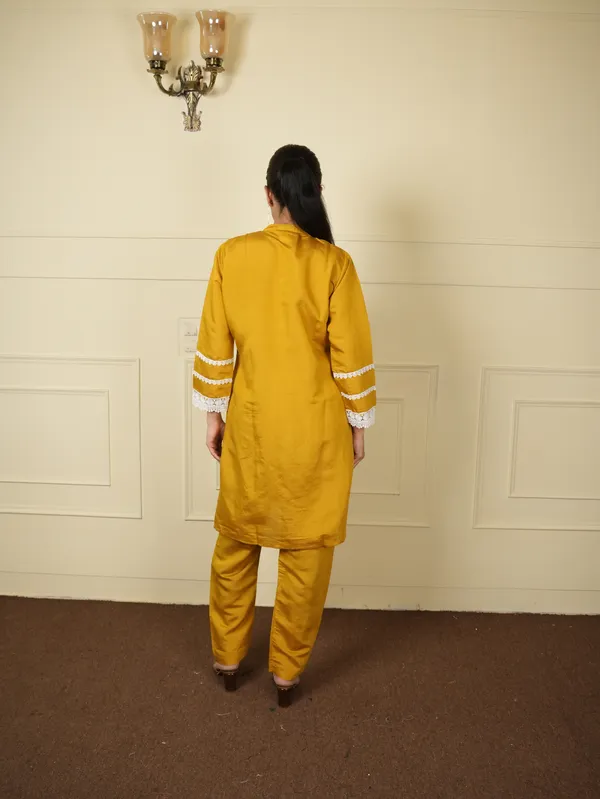 Yellow_Haldi_Trendy_Design_Co-Ord_Set_For_Women