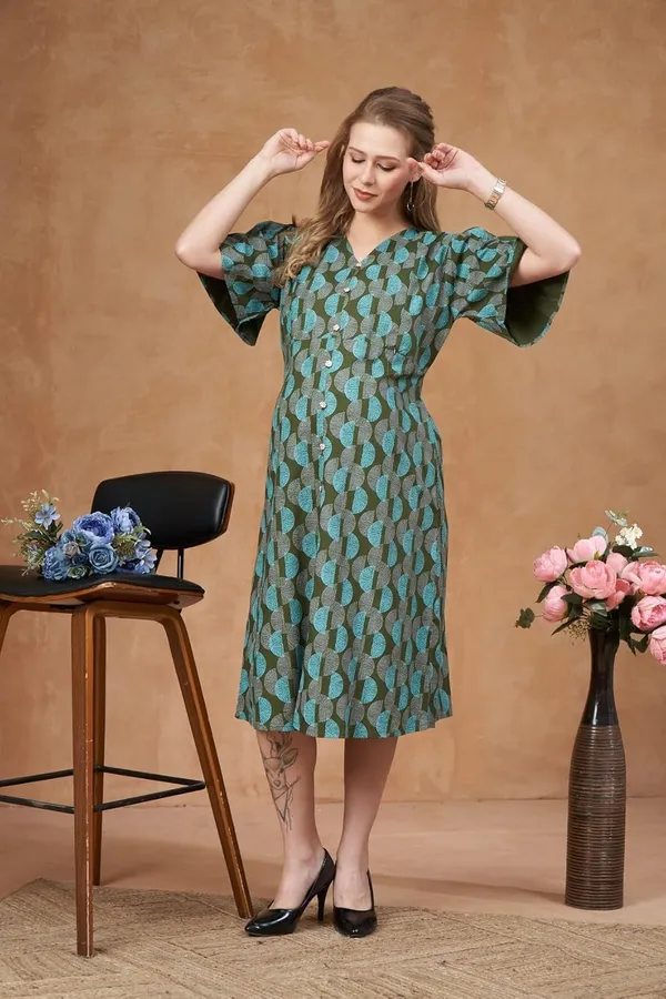 Olive_Green_Woven_Fla_Short_Sleeves_Gemotrical_Printed_Maternity_Dress_With_Pocket_&_Concealed_Zipper_For_Women