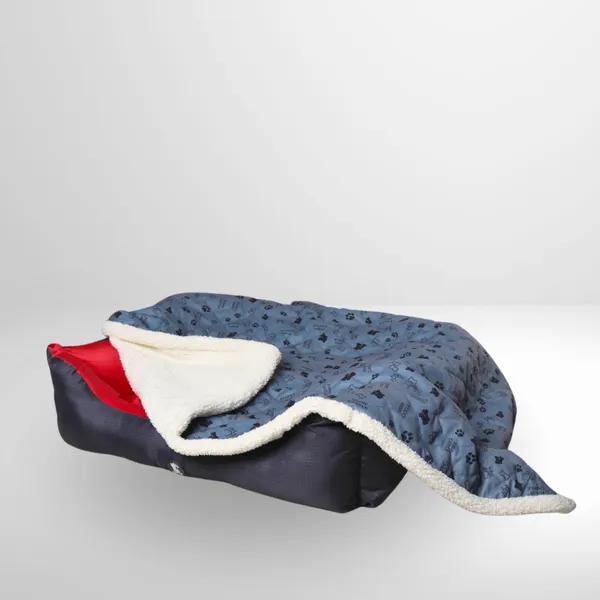 Light_Blue_Warm_Comfortable_Pet_Blanket_With_Furry_Castle_Print