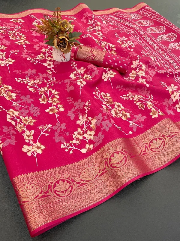 Magenta_Elegant_Floral_Banarasi_Silk_Saree_In_With_Zari_Work_For_Women