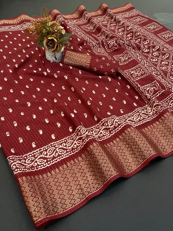 Maroon_Banarasi_Silk_Saree_With_Zari_Border_And_Buti_Work_For_Women