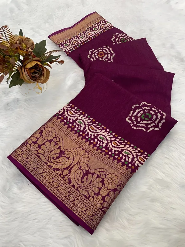 Magenta_Banarasi_Silk_Saree_With_Zari_Border_And_Brocade_Motifs_For_Women