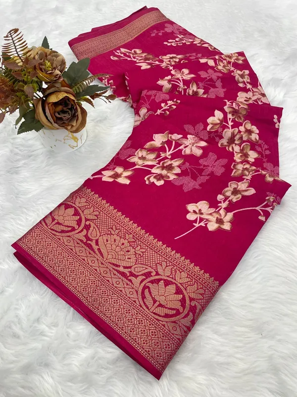Magenta_Elegant_Floral_Banarasi_Silk_Saree_In_With_Zari_Work_For_Women