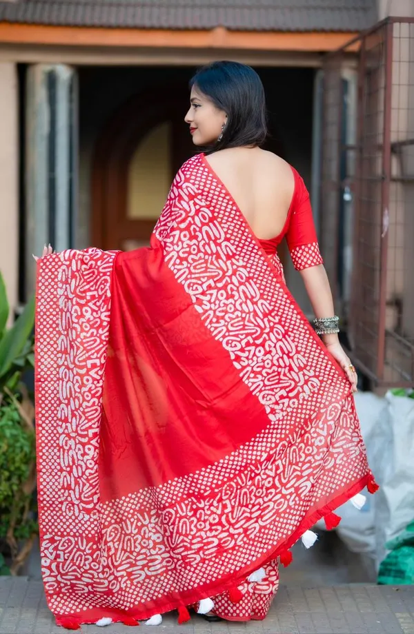 Red_Printed_Saree_With_Pom_Pom_Tassels_And_Matching_Blouse_For_Women