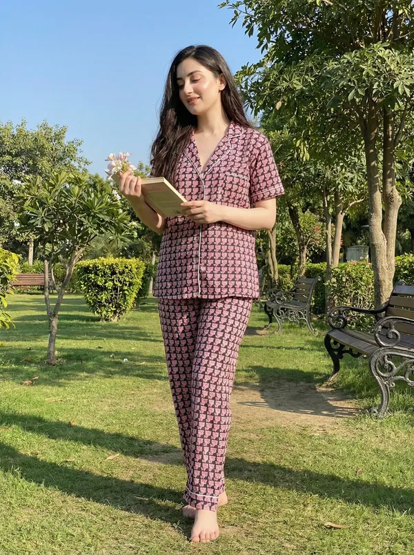 Fasense_Women's_Pink_Rayon_Cotton_Night_Suit,_Geometric_Motif_Notch_Collar_Shirt_&_Pajama_Set
