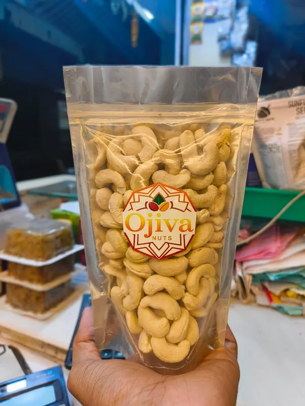 Premium_Cashew_Nuts_|_Rich_And_Energy_Boosting_|_250gm