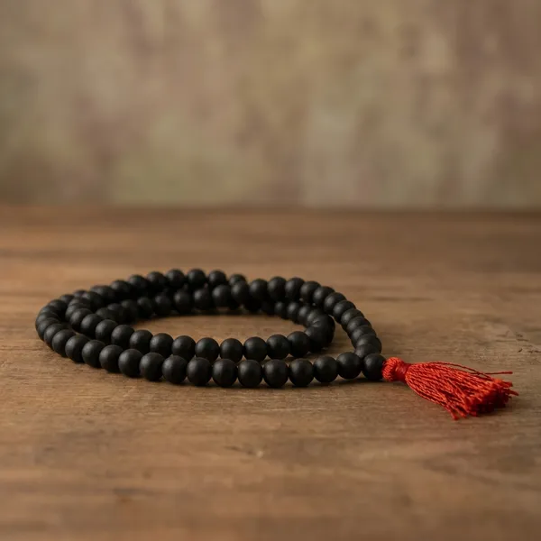 Karungali_Mala