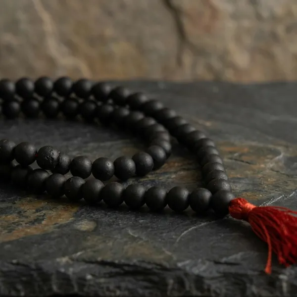 Karungali_Mala