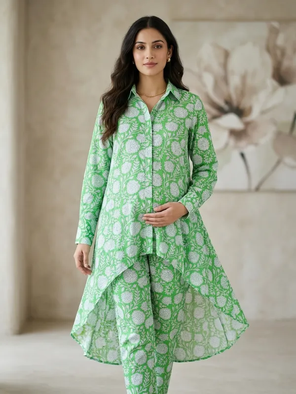 Verdant_Bloom_Maternity_High-Low_Shirt