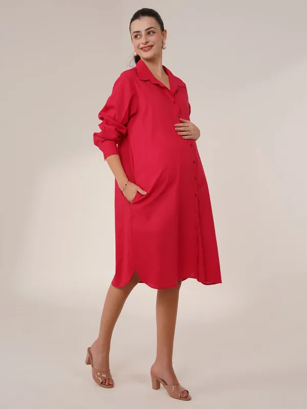 Red_Power_Shirt_Maternity_Dress