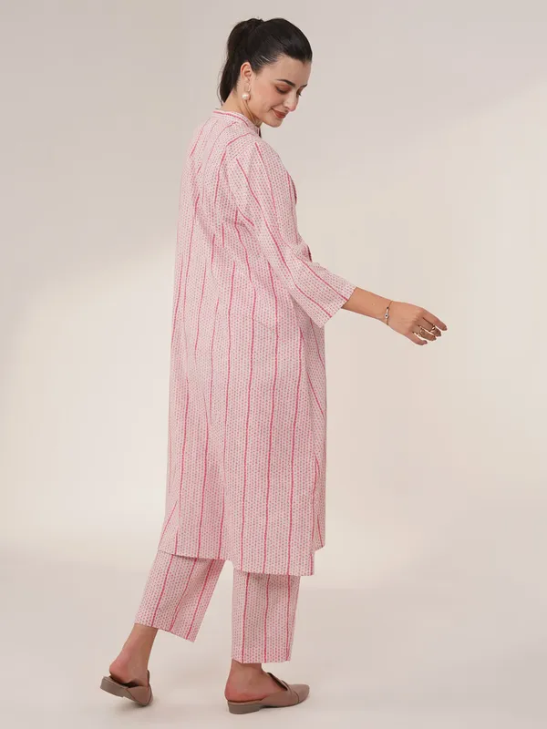 Pink_&_White_Blush_Stripes_Maternity_Co-Ord_Set_Minimal_Elegance