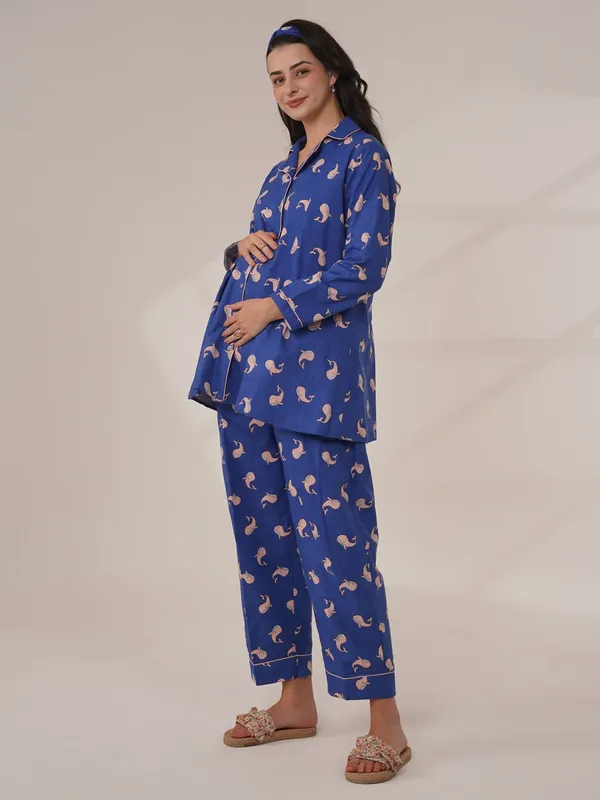 Deep_Blue_&_Whale_Print_Ocean_Whales_Maternity_Night_Suit