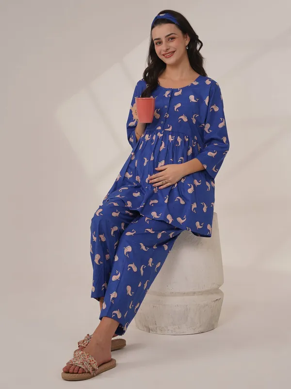 Deep_Blue_&_Whale_Print_Ocean_Whales_Maternity_Night_Suit