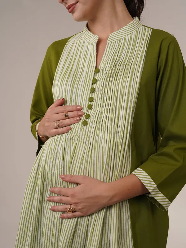 Olive_Green_Striped_Maternity_Kurta_&_Pant_Set