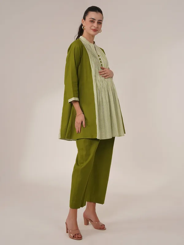 Olive_Green_Striped_Maternity_Kurta_&_Pant_Set
