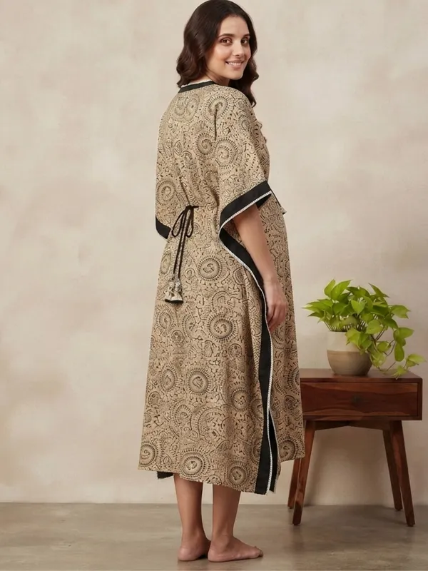 Sandstone_Paisley_Maternity_Kaftan_Dress