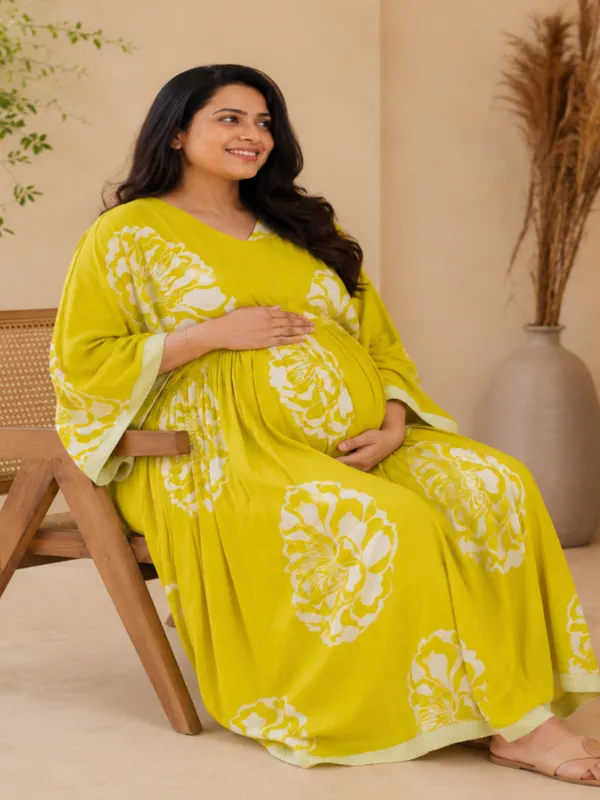 Luminous_Floral_Maternity_Dress