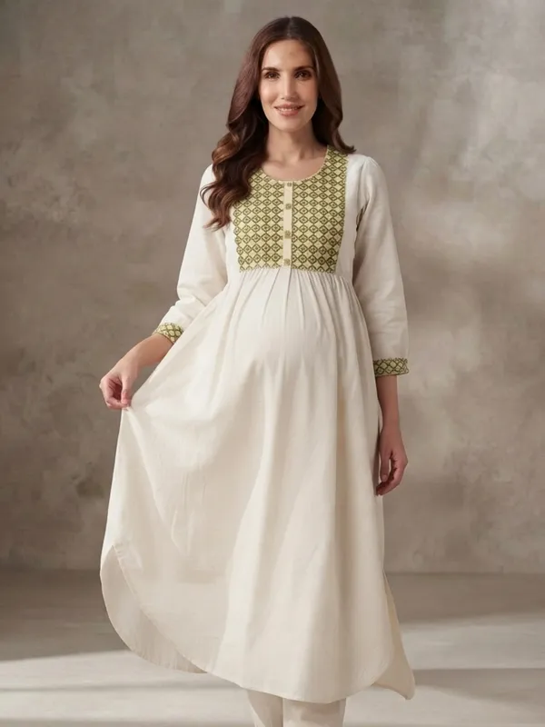 Geometric_Embroidered_Ethnic_Maternity_Kurta_Set