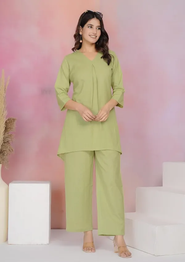 Green_Cotton_V-Neck_With_3/4_Sleeve_Co-Ord_Set_For_Women_&_Girls