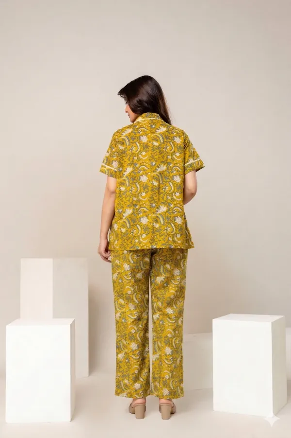Printed_Pure_Cotton_Collar_Neck_Shirt_With_Trousers_For_Women
