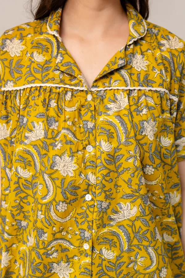 Printed_Pure_Cotton_Collar_Neck_Shirt_With_Trousers_For_Women