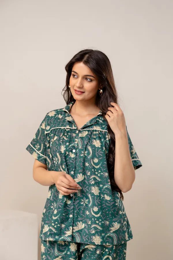 Printed_Pure_Cotton_Collar_Neck_Shirt_With_Trousers_For_Women