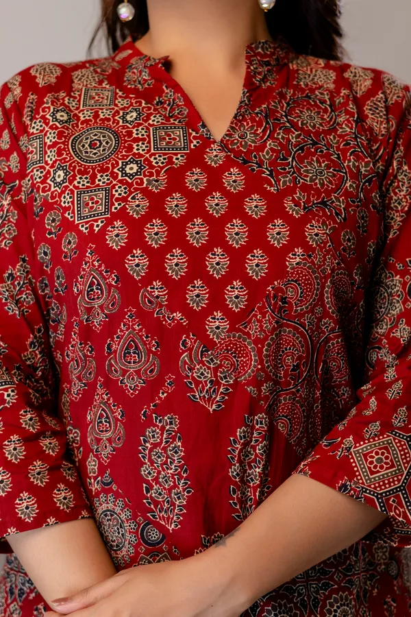 ANNA_MONNA_Women_Ethnic_Motifs_Printed_Regular_Pure_Cotton_Kurti_with_Trousers