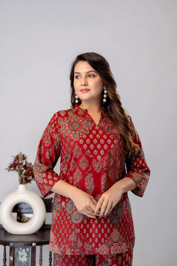 ANNA_MONNA_Women_Ethnic_Motifs_Printed_Regular_Pure_Cotton_Kurti_with_Trousers