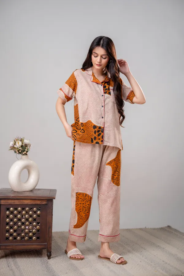 ANIMAL_PRINTED_PURE_COTTON_NIGHT_SUIT_FOR_WOMEN